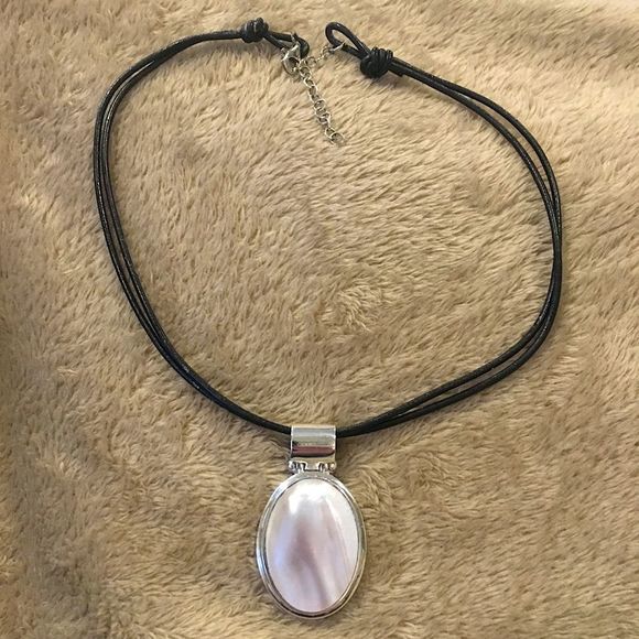 EXEX Claudia Agudelo Mother of Pearl Sterling Silver Leather Necklace - Picture 5 of 6